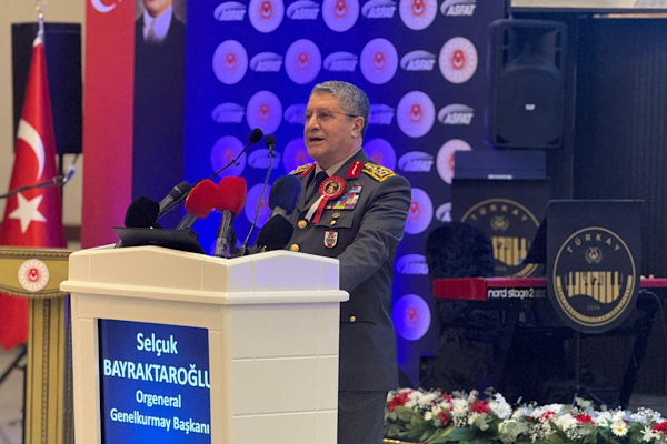 Genelkurmay Başkanı Bayraktaroğlu, ABD’li mevkidaşı Caine ile Brüksel’de görüştü