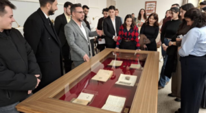 Antalya Kütüphanesi’nde stajyer avukatlara “Hukuk ve Edebiyat” söyleşisi