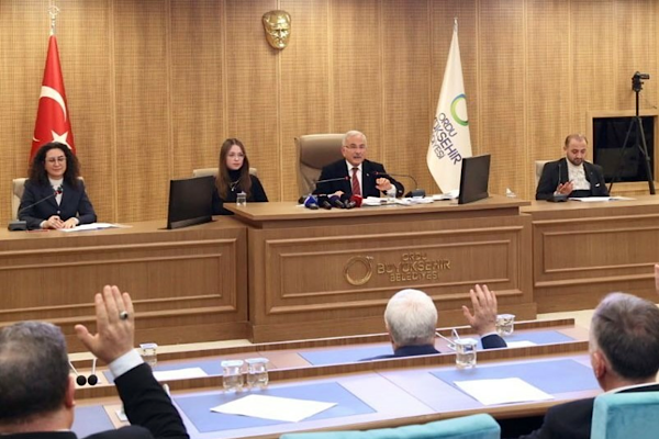 Başkan Güler: Güçlü kadromuzla güçlü Ordu’ya doğru hızlı adımlarla gidiyoruz