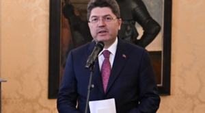 Bakan Tunç: Çocuklarımız geleceğimizin umudu ve mimarlarıdır