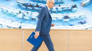 BM Yüksek Komiseri Türk: 4,5 milyon kız çocuğu risk altında