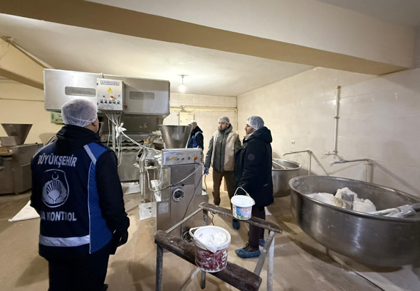 Van’da fırın ve unlu mamül üretimi yapan iş yerlerine denetim gerçekleştirildi Van’da fırın ve unlu mamül üretimi yapan iş yerlerine denetim gerçekleştirildi