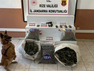 Rize’de uyuşturucu ve silah operasyonu Rize’de uyuşturucu ve silah operasyonu