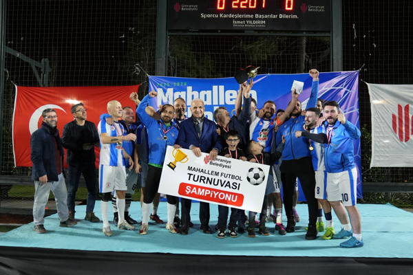 Ümraniye’de “Mahallem Futbol Şöleni” tamamlandı Ümraniye’de “Mahallem Futbol Şöleni” tamamlandı