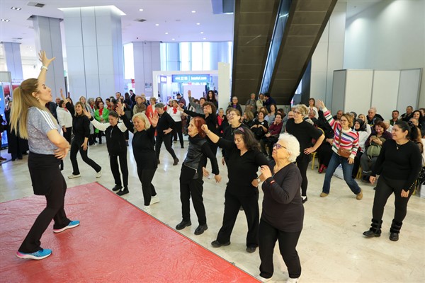 Buca’da yaşlı dostu hizmetleri tanıtıldı Buca’da yaşlı dostu hizmetleri tanıtıldı