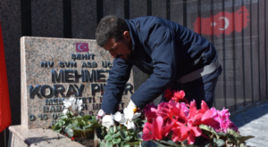 Gemlik’teki şehitlikte bakım çalışması yapıldı Gemlik’teki şehitlikte bakım çalışması yapıldı