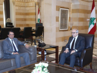 Lübnan Başbakanı Salam, Katar Büyükelçisi Al Sani ile görüştü Lübnan Başbakanı Salam, Katar Büyükelçisi Al Sani ile görüştü