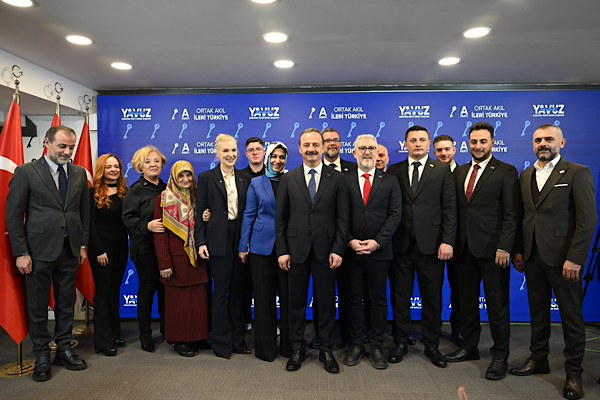 Ağıralioğlu: Kürt Türkmensiz, Türkmen Kürtsüz olmaz; Ama Türkmen de Kürt de Aposuz olur Ağıralioğlu: Kürt Türkmensiz, Türkmen Kürtsüz olmaz; Ama Türkmen de Kürt de Aposuz olur