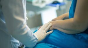 Uzel: Kanser tedavisinde aşılamaz denilen kaleler birer birer yıkılıyor Uzel: Kanser tedavisinde aşılamaz denilen kaleler birer birer yıkılıyor