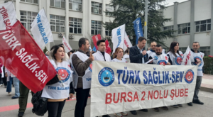 Türk Sağlık-Sen Bursa Şube Başkanı Atik: Teşvik ödemelerinin gecikmesi çalışanı çökertiyor Türk Sağlık-Sen Bursa Şube Başkanı Atik: Teşvik ödemelerinin gecikmesi çalışanı çökertiyor