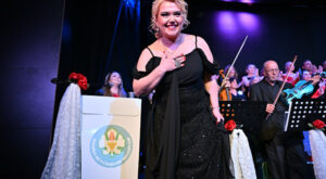 Manisa’da “Aşkın Ezgileri” konseri düzenlendi Manisa’da “Aşkın Ezgileri” konseri düzenlendi