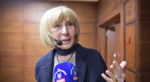 Ankara’da Ayşe Kulin söyleşisi gerçekleştirildi Ankara’da Ayşe Kulin söyleşisi gerçekleştirildi