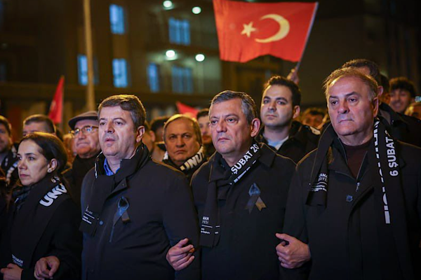 İBB Başkanvekili Nuri Aslan, 6 Şubat depremlerinin yıl dönümünde deprem bölgesindeydi İBB Başkanvekili Nuri Aslan, 6 Şubat depremlerinin yıl dönümünde deprem bölgesindeydi