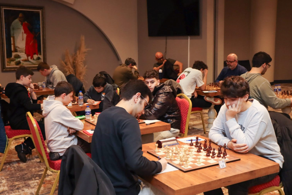 9. Uluslararası Yürüyen Köşk Satranç Turnuvası sona erdi 9. Uluslararası Yürüyen Köşk Satranç Turnuvası sona erdi