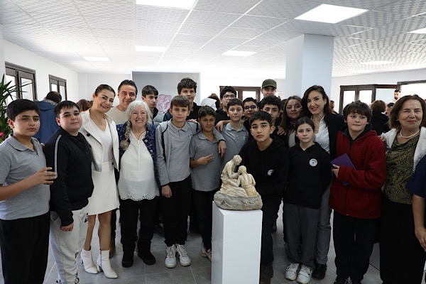 Menderes’te Heykel Sergisi sanatseverlerle buluştu