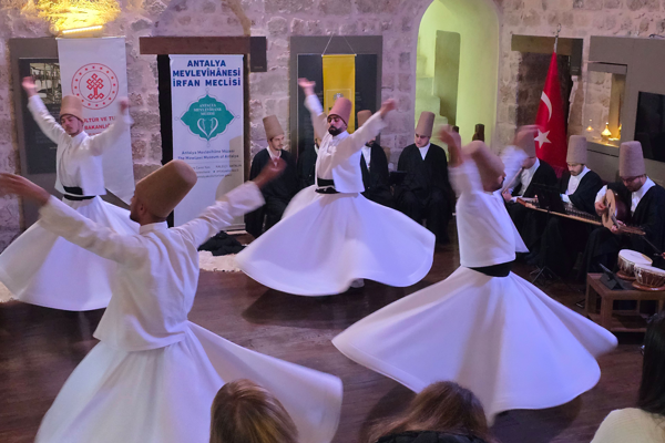 Büyükşehir Belediyesi, Avusturya’da Sema Mukabelesi düzenledi Büyükşehir Belediyesi, Avusturya’da Sema Mukabelesi düzenledi