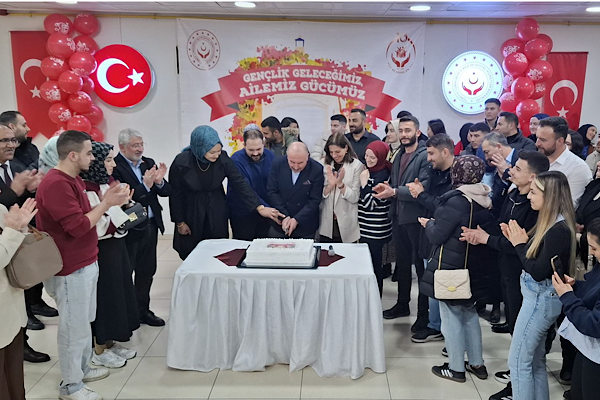 81 İlde ”Aile Buluşmaları” başlatıldı 81 İlde ”Aile Buluşmaları” başlatıldı