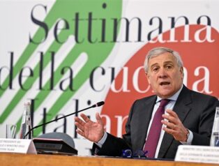 Tajani, BAE’li mevkidaşı Al Nahyan ile telefonda görüştü