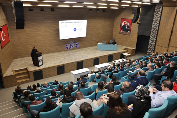 Kütahya’da İş Sağlığı ve Güvenliği Kurulu Eğitimi düzenlendi Kütahya’da İş Sağlığı ve Güvenliği Kurulu Eğitimi düzenlendi