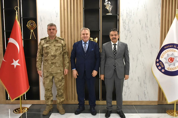 Hatay İl Emniyet Müdürü yılmaz, Aslan ve Şimşek’i Polisevi’nde ağırladı Hatay İl Emniyet Müdürü yılmaz, Aslan ve Şimşek’i Polisevi’nde ağırladı