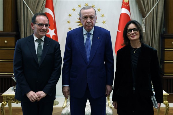 Cumhurbaşkanı Erdoğan, İtalya Büyükelçisi Manzo’yu kabul etti Cumhurbaşkanı Erdoğan, İtalya Büyükelçisi Manzo’yu kabul etti
