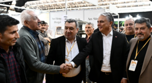 Başkan Uysal’dan arıcılara destek