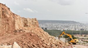 Kepez’de heyelan riskine müdahale Kepez’de heyelan riskine müdahale