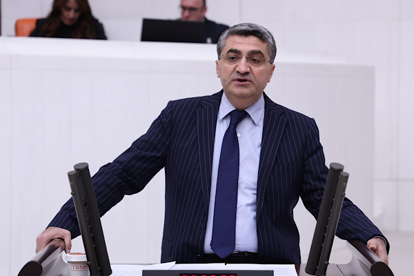 Ekmen: Hocalı’da yaşanan büyük acıyı yıl dönümünde saygıyla anıyoruz Ekmen: Hocalı’da yaşanan büyük acıyı yıl dönümünde saygıyla anıyoruz