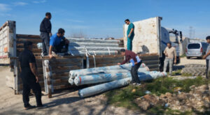 Büyükşehirden üreticiye sera naylonu desteği