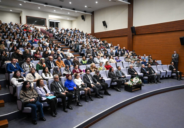 Dünya Sigara Bırakma Günü kapsamında konferans düzenlendi