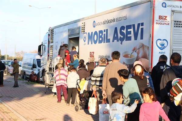 Mobil Aşevi Ramazan boyunca mahalle mahalle iİftar yapıyor Mobil Aşevi Ramazan boyunca mahalle mahalle iİftar yapıyor