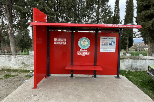 Manisa’da toplu taşıma durakları yenileniyor