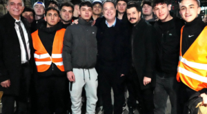 Başkan Dutlulu, Selendililer Derneği’nin iftar programına katıldı Başkan Dutlulu, Selendililer Derneği’nin iftar programına katıldı