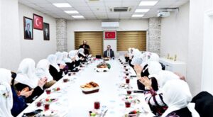 Derekızıklı kadınlardan Kestel Belediyesi’ne ziyaret