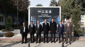 Başkan Altay, KOSKİ Mobil Veri Merkezi’ni inceledi