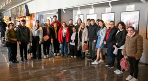 Bornova’da özel çocuklara sinema etkinliği