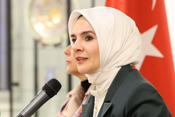 Bakan Göktaş, AK Parti Adana İl Başkanlığını ziyaret etti Bakan Göktaş, AK Parti Adana İl Başkanlığını ziyaret etti