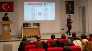 Manisa’da öğretmenlere “Maarif Modeli” tanıtıldı Manisa’da öğretmenlere “Maarif Modeli” tanıtıldı