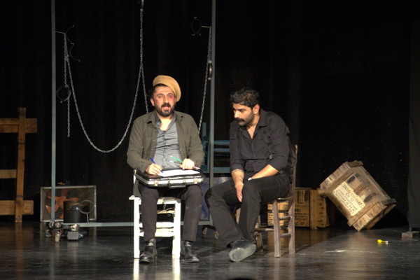 “Barış Ressamı” adlı oyun sahnelendi “Barış Ressamı” adlı oyun sahnelendi