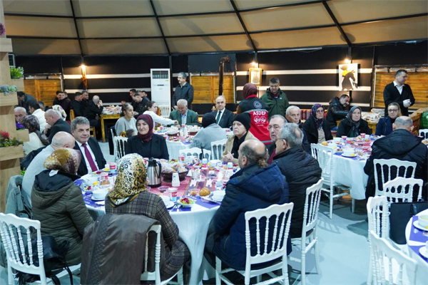 Ordu Valisii Erol, engelli vatandaşlarla iftarda bir araya geldi Ordu Valisii Erol, engelli vatandaşlarla iftarda bir araya geldi