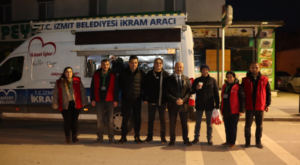 Alikahya’da sabah işe gidenlere ikramda bulunuldu