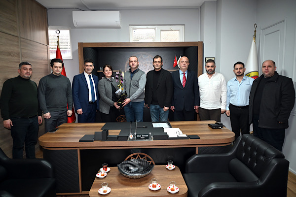 Yalova Belediye başkan yardımcıları, esnaf odalarını ziyaret etti Yalova Belediye başkan yardımcıları, esnaf odalarını ziyaret etti