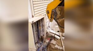 Dicle Elektrik’in yeraltı elektrik şebekesine kaçak elektrik saldırısı