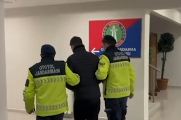 Yerlikaya: Drift atarak trafik güvenliğini hiçe sayan sürücü yakalandı