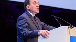 Albares: İspanya, Lübnan’ın geleceğine ve refahına bağlıdır Albares: İspanya, Lübnan’ın geleceğine ve refahına bağlıdır