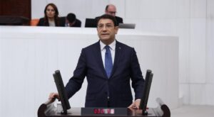 Şahin: Milletin aklıyla dalga geçmeyi ve kul hakkına girmeyi bırakın Şahin: Milletin aklıyla dalga geçmeyi ve kul hakkına girmeyi bırakın