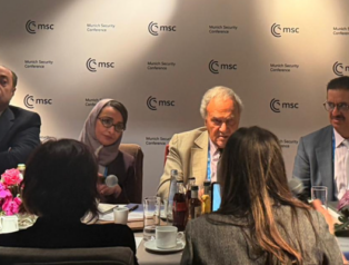 El Hater, “Körfez’de Gerilimi Azaltma ve Güvenliği Artırma” paneline katıldı