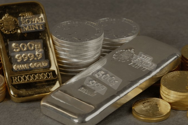 Altın ve gümüşteki düşüş yeni haftada da sürüyor Altın ve gümüşteki düşüş yeni haftada da sürüyor