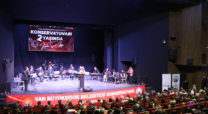 Van Büyükşehir Belediyesi Konservatuvarı’nın kuruluş yıl dönümü etkinliği Van Büyükşehir Belediyesi Konservatuvarı’nın kuruluş yıl dönümü etkinliği