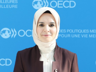 Göktaş, şehit polis memuru Mehmet Atıcı’nın ailesini ziyaret etti Göktaş, şehit polis memuru Mehmet Atıcı’nın ailesini ziyaret etti